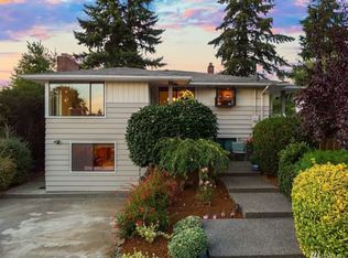2634 SW 110th St, Seattle, WA 98146