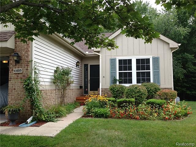 1st image of 41655 Sleepy Hollow Dr #1