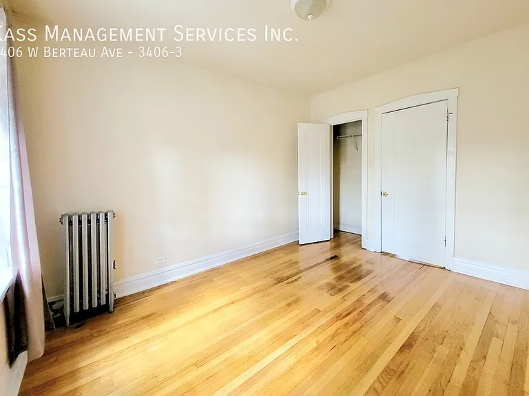 3402-08 W Berteau/4202-06 N Kimball — Photo 11