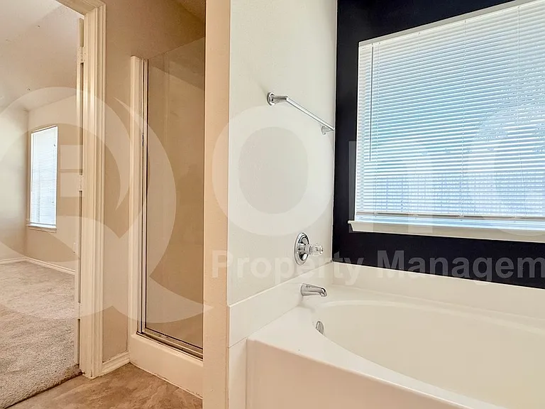 8001 Mourning Dove Dr — Photo 31