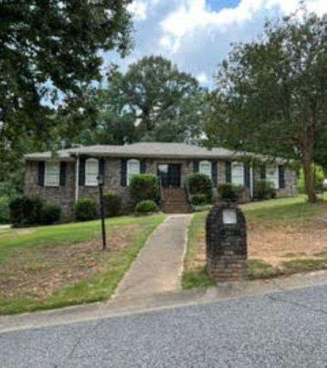 1st image of 2660 Foothills Dr