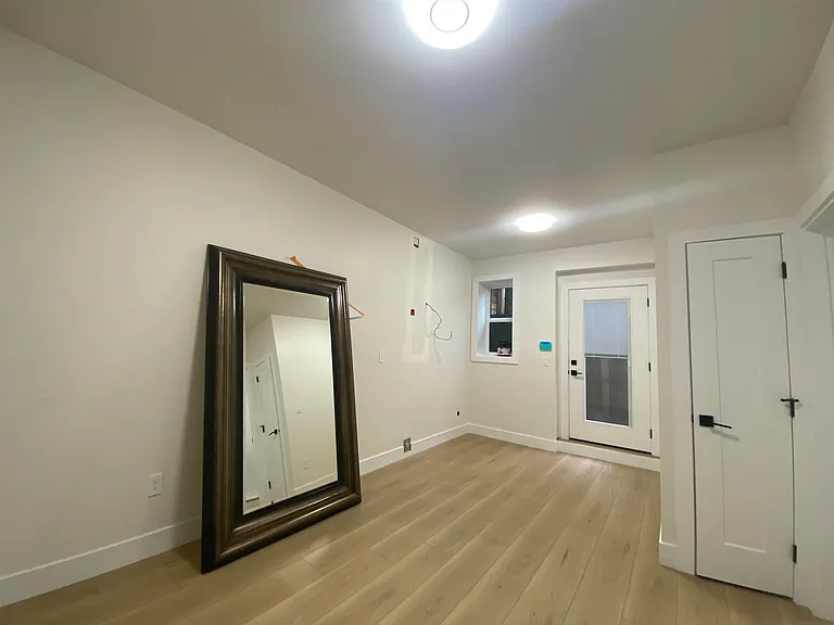7542 Lindrick Ct — Photo 2