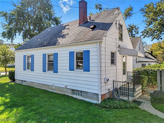 4th image of 1407 Falls Ave