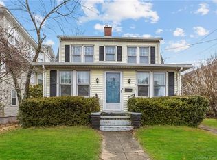 530 Ocean Ave, New London, CT 06320