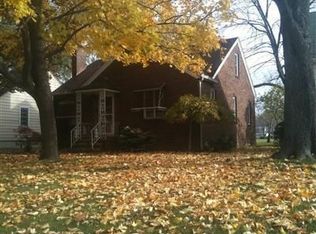 233 Day Dr, Lorain, OH 44052