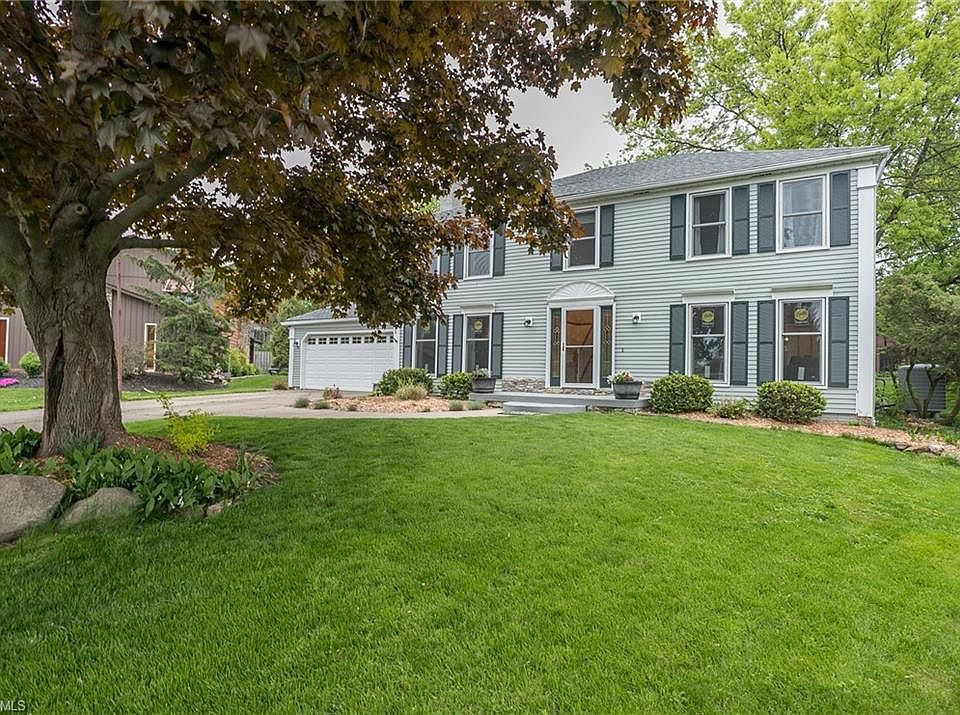 1st image of 16868 Wolf Run Cir