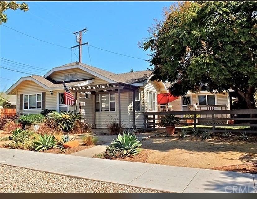 1st image of 518 Loma Ave