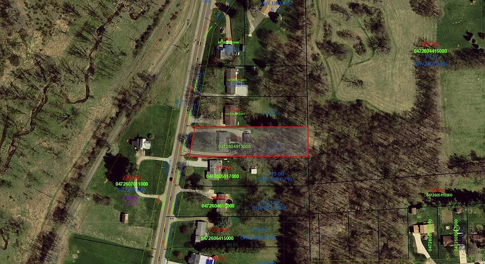 2nd image of 1823-1825 S Lexington Springmill Rd