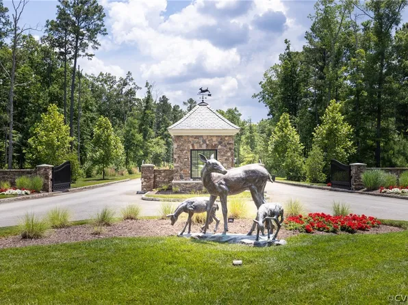 935 Fawn Haven Dr #12, Midlothian, VA 23113