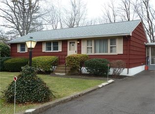 15 Ardmore Rd, Milford, CT 06461