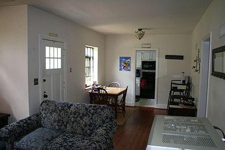 4th image of 1239 N Vermont St