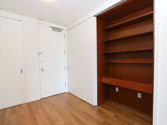 5th image of 15 William St APT 32F