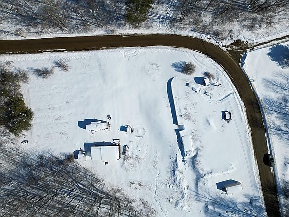 3rd image of 205 Ralph Wink Road