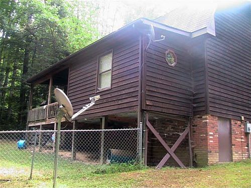 4th image of 88 W Holly Ln
