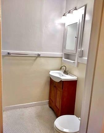 5th image of 1000 Judah St #104