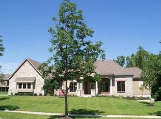 8516 N Sycamore Dr, Kansas City, MO 64157