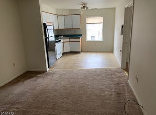 84-86 Main St APT B, Franklin, NJ 07416