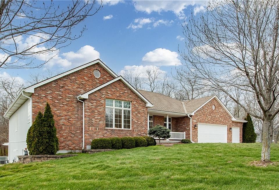 1st image of 4203 SE Willow Ridge Ct