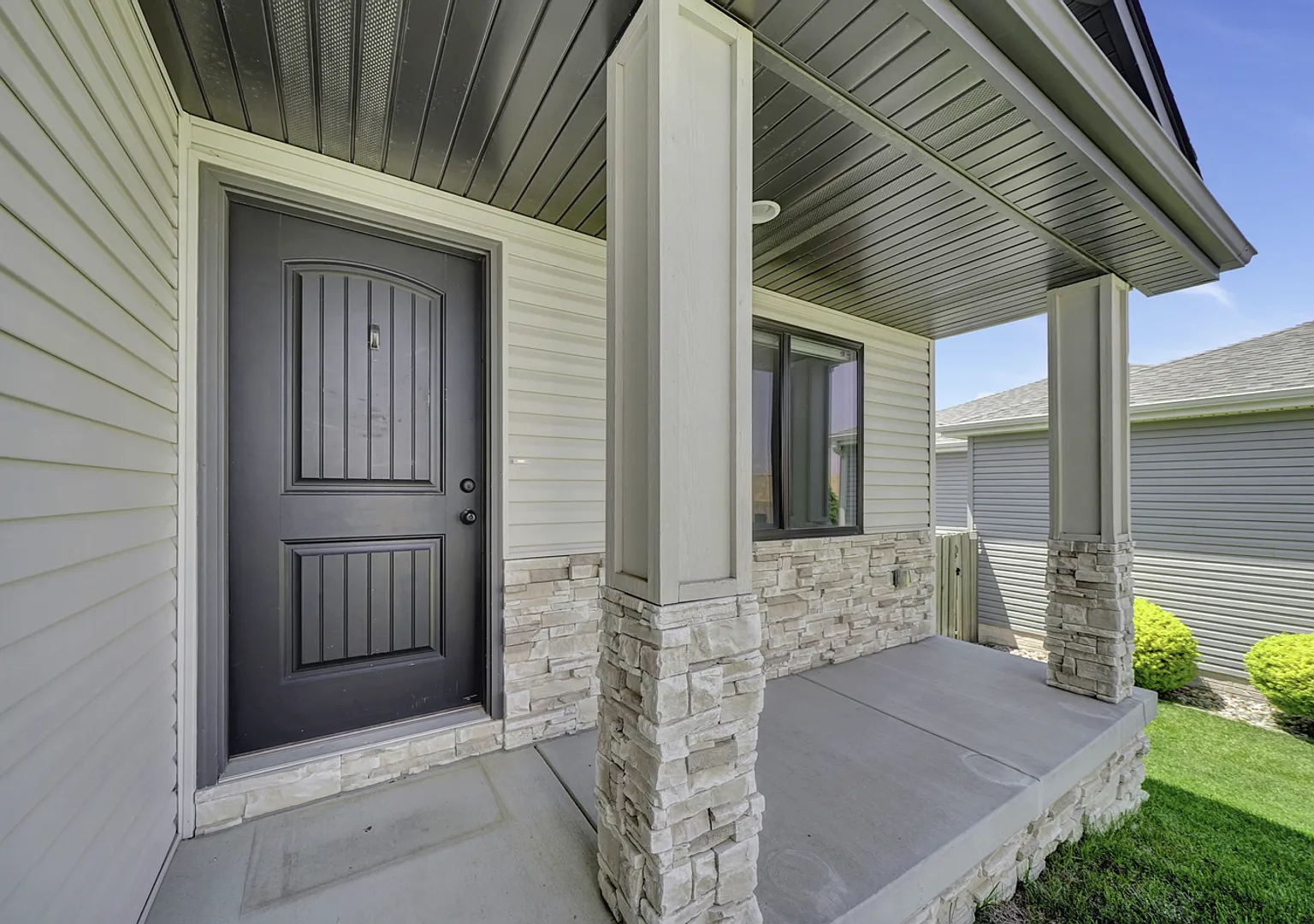 2 Story Single Family Home — Photo 2