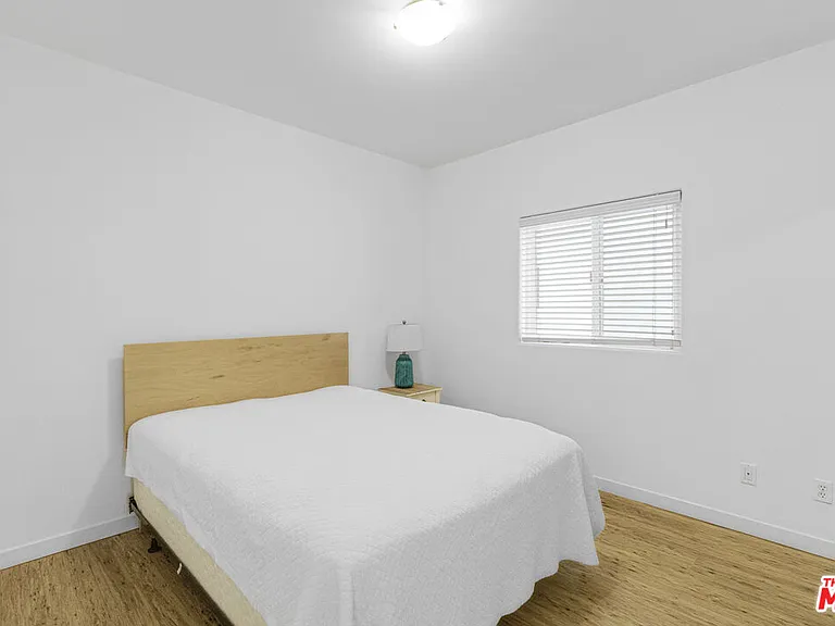 115 Galleon St #B — Photo 17