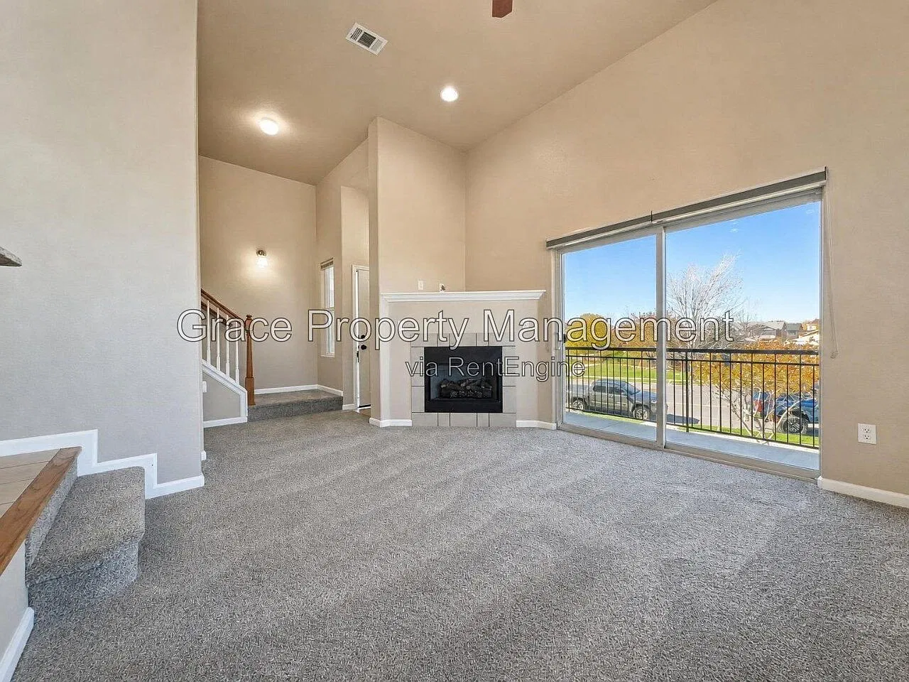 2 bed, 2.5 bath, 1755 sqft, $2,395 — Photo 4