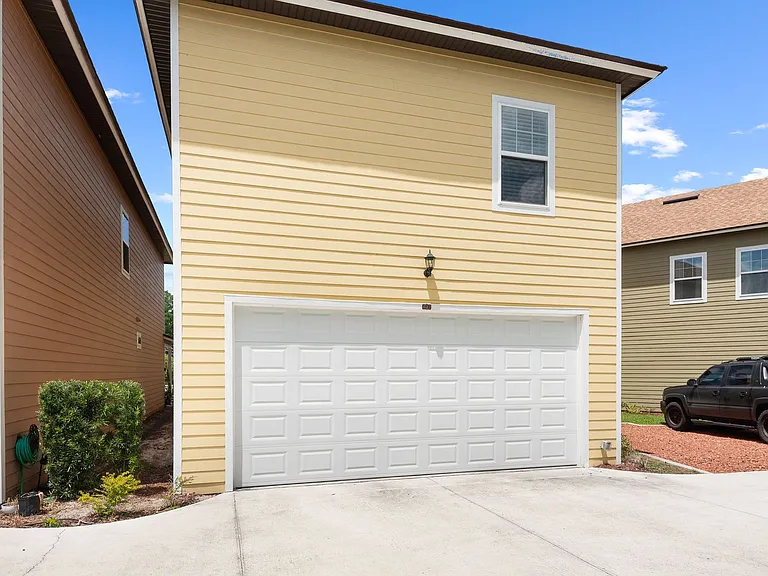 537 Sunbranch Ln — Photo 22