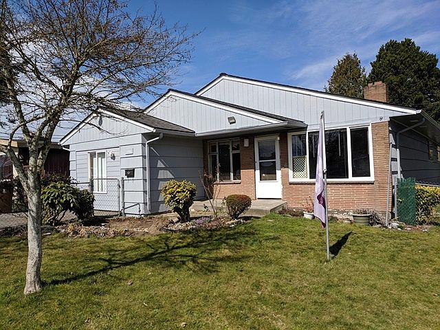 1st image of 905 E 51st St