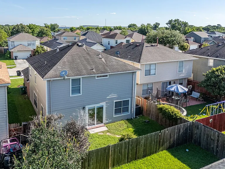 11710 Fossil Rock Ln — Photo 11