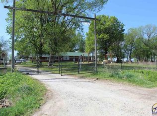 3317 W 285th St, Osage City, KS 66523