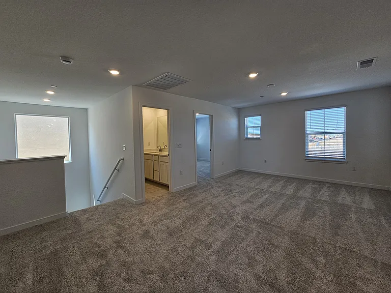 3569 Vestland Way — Photo 10