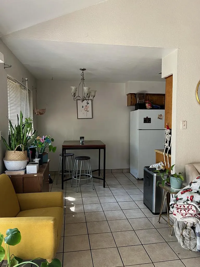 2 bed, 1100 sqft, $1,500 — Photo 3