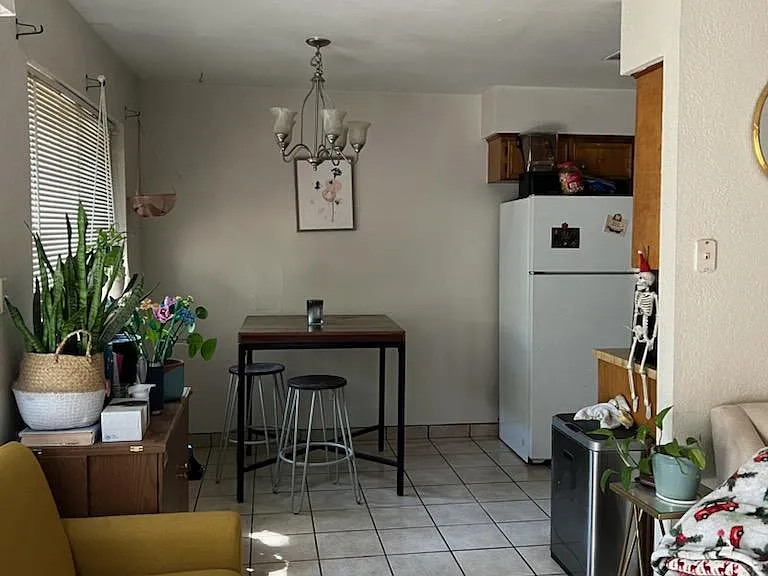 1205 Columbia St — Photo 3