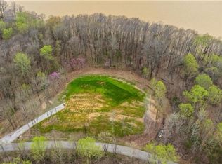 27 Cherokee Rd, Lucas, KY 42156