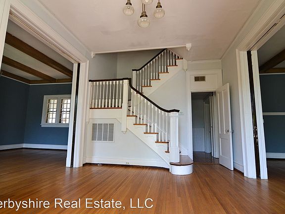 3rd image of 1609 Rivermont Ave APT 1