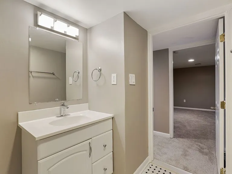 4411 Reamy Dr — Photo 4
