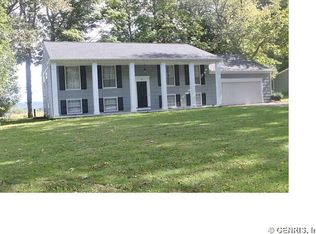 65 Stuyvesant Rd, Pittsford, NY 14534