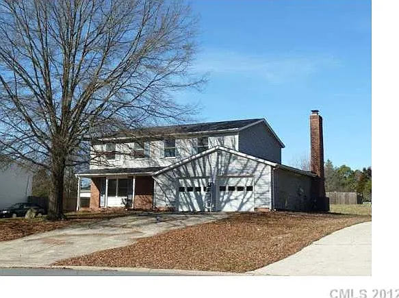 8110 Beechwood Trl
