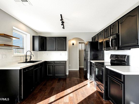 4th image of 27812 N 26TH Avenue
