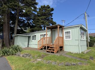 2200 NE Holmes Rd APT 21, Lincoln City, OR 97367