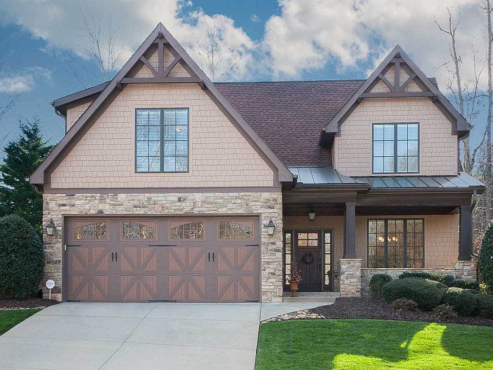 1st image of 104 Beaumont Creek Ln