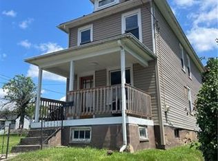 1377 Whitaker St, Hellertown, PA 18055