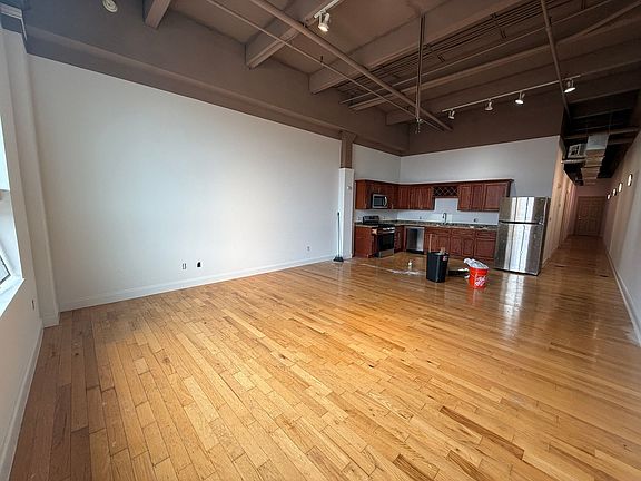 5th image of 3560-62 Sepviva St #120