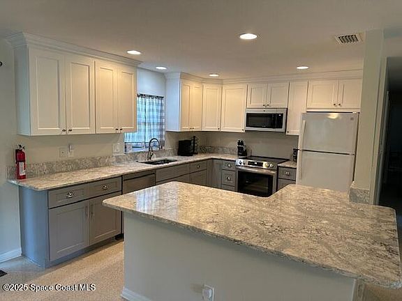 3rd image of 317 Dartmouth Ave