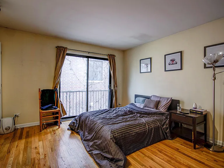 2830 N Burling St #D — Photo 11