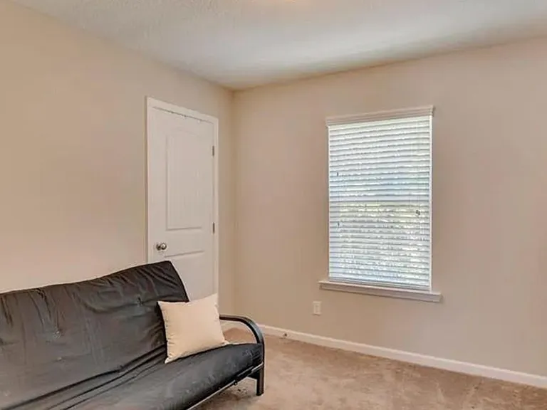 1283 Windrow Dr — Photo 3