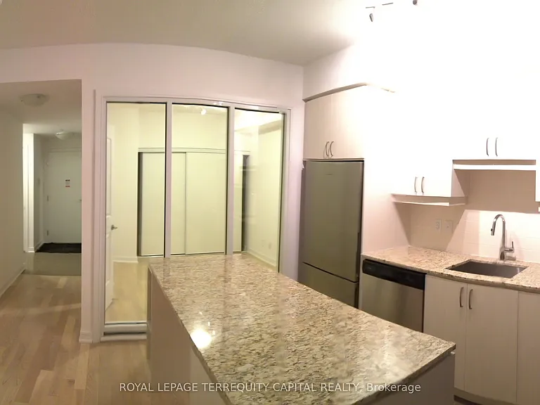 9201 Yonge St #NW-407 — Photo 5