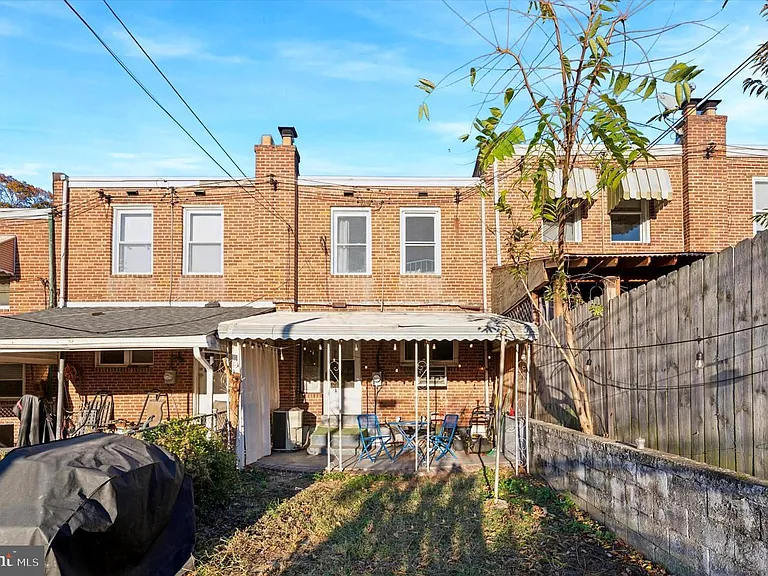 4572 Manayunk Ave — Photo 21
