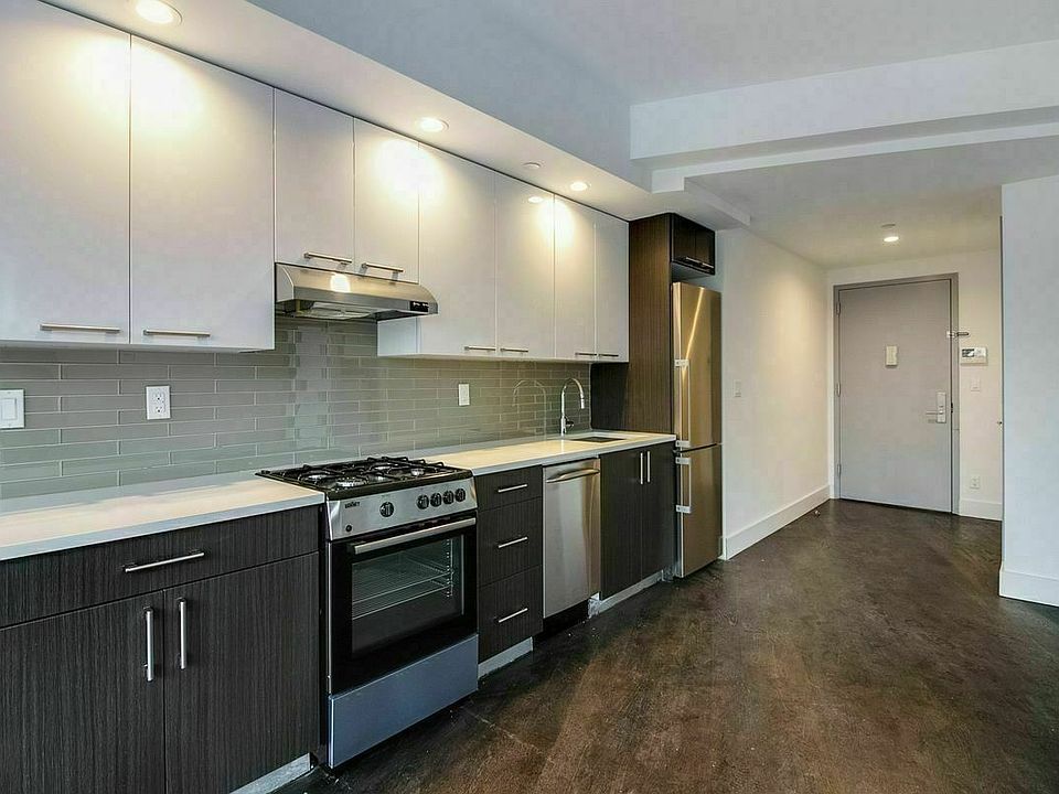 1st image of 596 Washington Ave #4N