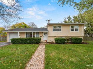 1104 E Maple St, Lombard, IL 60148