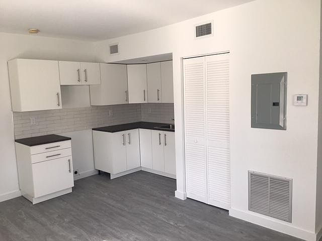 1st image of 475 NE 84th Ter Floor 1